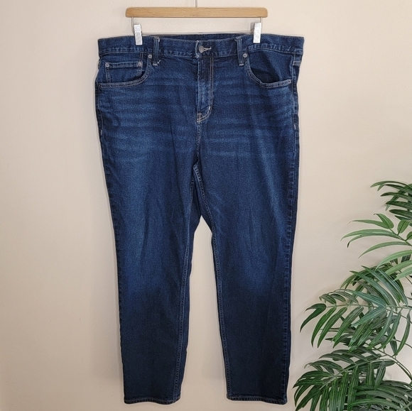 Old Navy | Athletic Taper Leg Jeans with Built-in Flex Size 42x32 - Picture 1 of 4